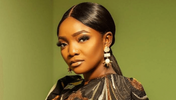 Simi calls for women's financial independence.