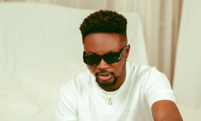 Kweku Darlington Expresses His Insecurities Through 