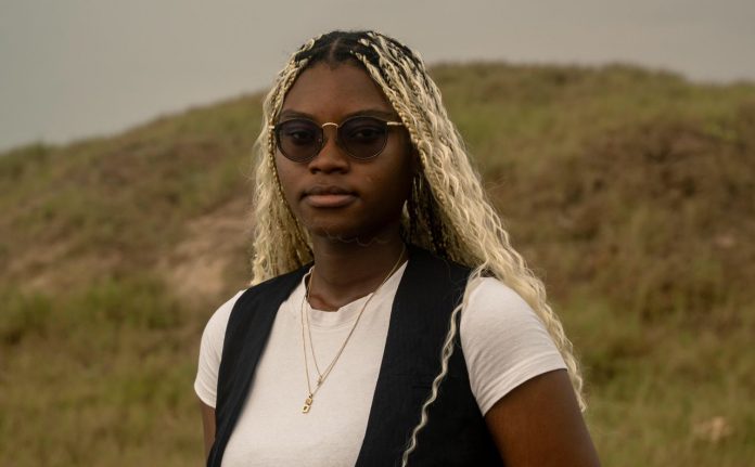 Mēl Teams Up With LalixLola & Jamz For 
